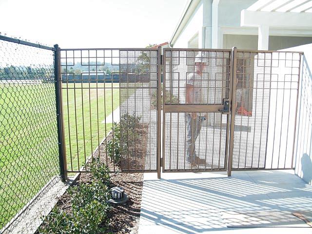 CUSTOM ENTRY GATE CUSTOM CROSS PATTERN WITH SCREEN