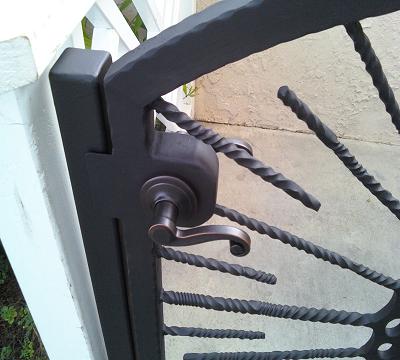 COURTYARD GATE-LEVER TYPE LATCH-TWISTED PICKETS