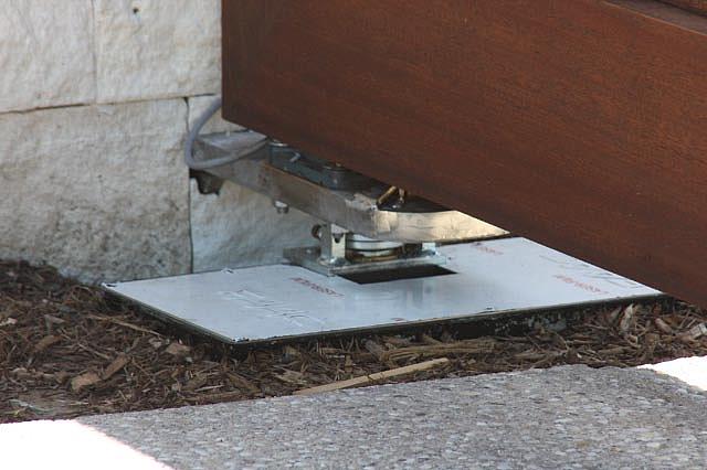 FAAC  Under Ground Gate Operator3